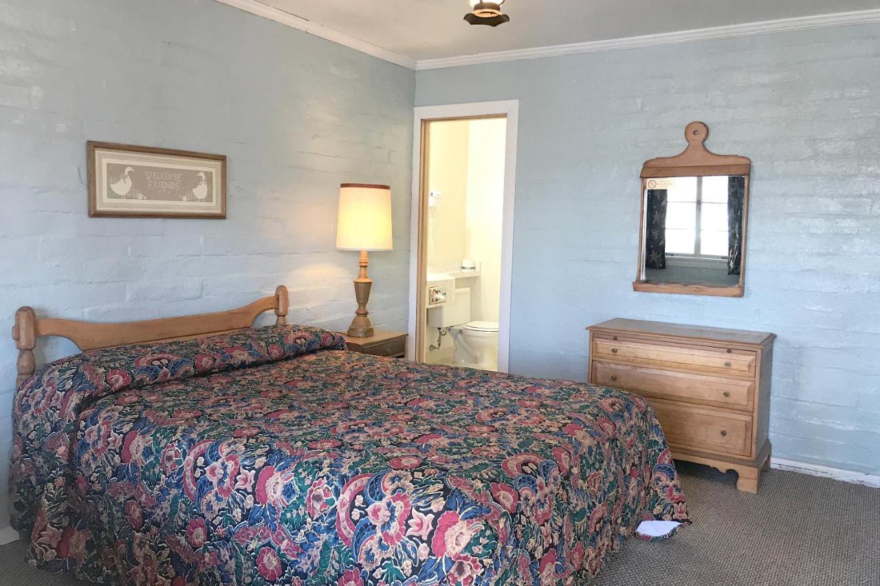 Hotel Lovelock Nv I-80 Bagian luar foto